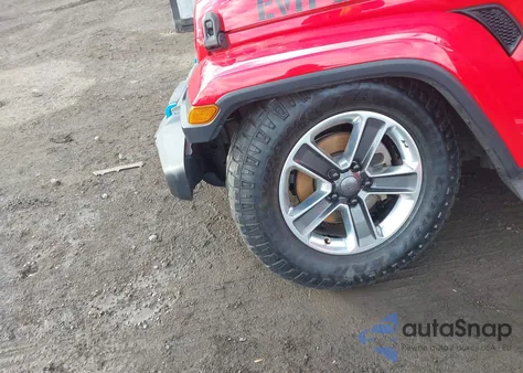 2019 Jeep Wrangler Unlimited Sahara 4X4 z USA, uszkodzony, nr VIN 1C4HJXEN7KW590159